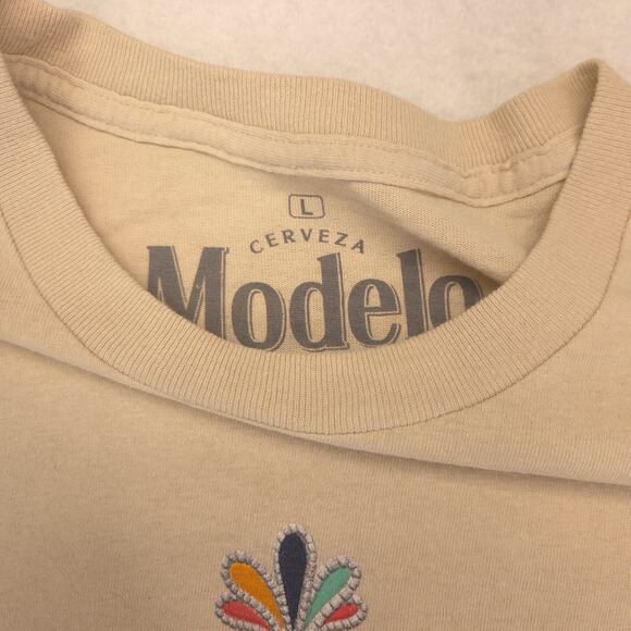 Modelo Short Sleeve Crew Neck Graphic T Shirt Mens Size Large L Tan - Picture 3 of 9